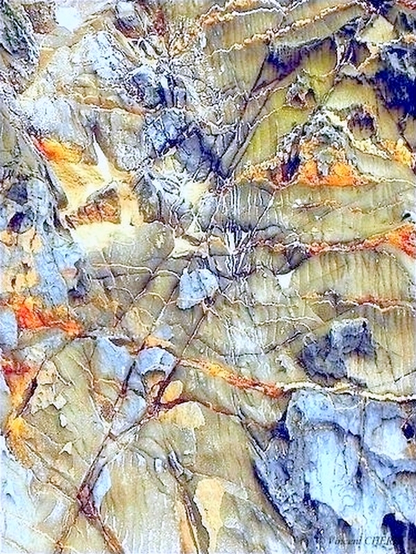 2025-12/1766944776_3-p