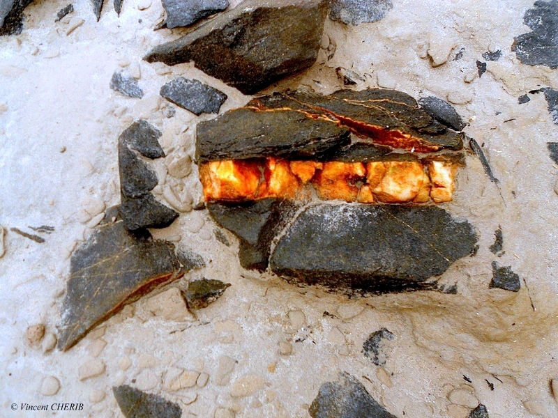 2025-12/1766944783_26-p